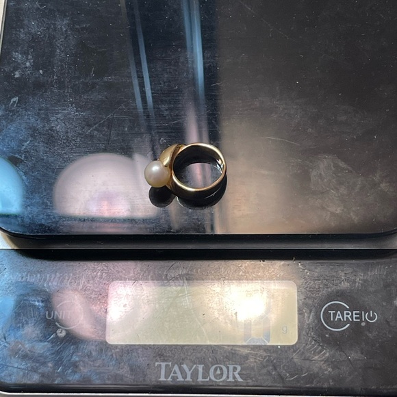 Genuine gold and pearl ring with diamond accents - Picture 6 of 9